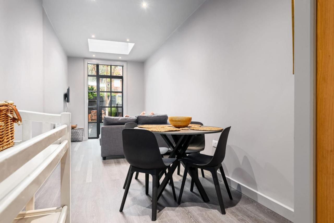 לונדון Lovely 2-Bed Apartment - Hosted By Guestready מראה חיצוני תמונה